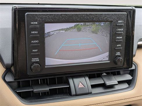Used 2019 Toyota RAV4 XLE image 19