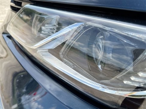 Used 2021 Toyota Camry LE image 10