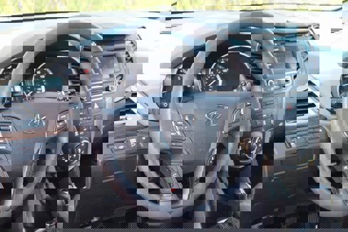 Used 2017 Hyundai Santa Fe Sport image 6