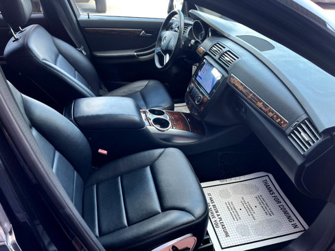 Used 2011 Mercedes-Benz R 350 BlueTEC 4MATIC image 19