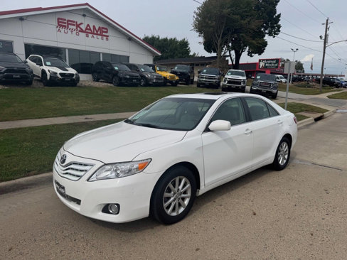 Used 2011 Toyota Camry XLE image 1