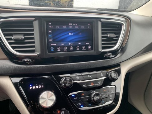 Used 2018 Chrysler Pacifica Touring Plus w/ Tire & Wheel Group image 16