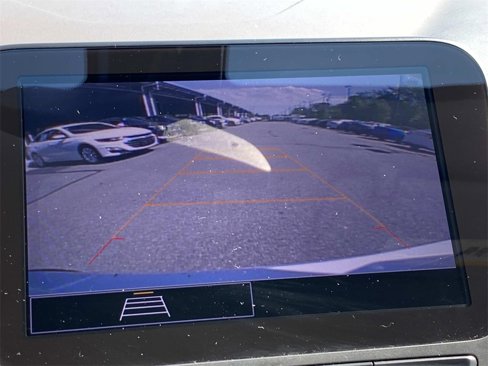 Used 2022 Chevrolet Malibu LT image 33