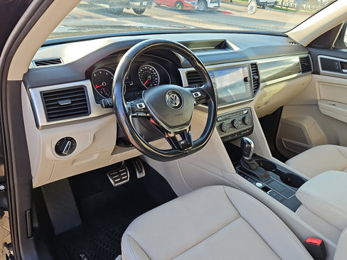 Used 2019 Volkswagen Atlas SE w/ Panoramic Sunroof Package image 11