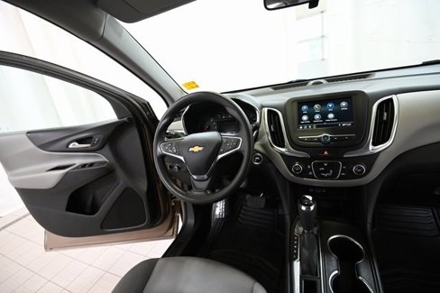 Used 2019 Chevrolet Equinox LS w/ LS Convenience Package image 23
