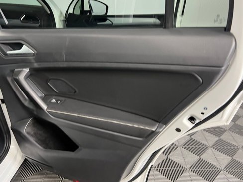 Used 2022 Volkswagen Tiguan S image 31