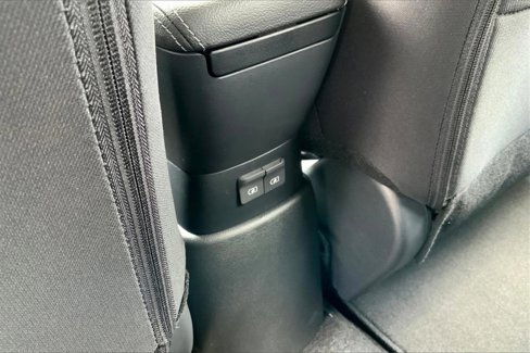 New 2025 Nissan Kicks S image 14