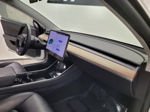Used 2020 Tesla Model 3 Long Range image 38