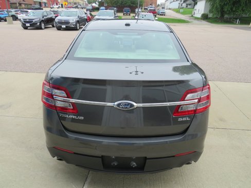 Used 2016 Ford Taurus SEL w/ Equipment Group 201A image 10