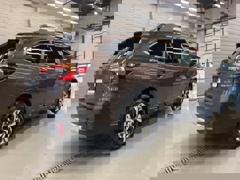 Certified 2020 Subaru Outback Limited w/ Popular Package #2 image 7