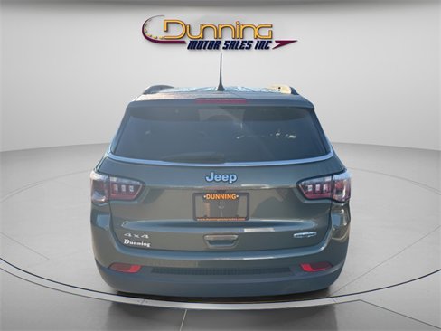 Used 2017 Jeep Compass Latitude w/ Popular Equipment Group image 3