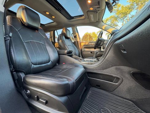Used 2014 Buick Enclave Premium image 13