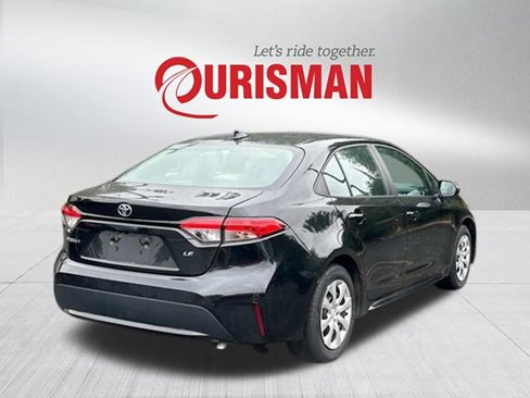 Used 2022 Toyota Corolla LE image 2