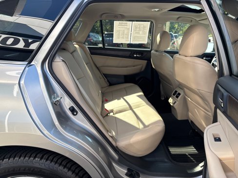 Used 2018 Subaru Outback 3.6R Limited image 41