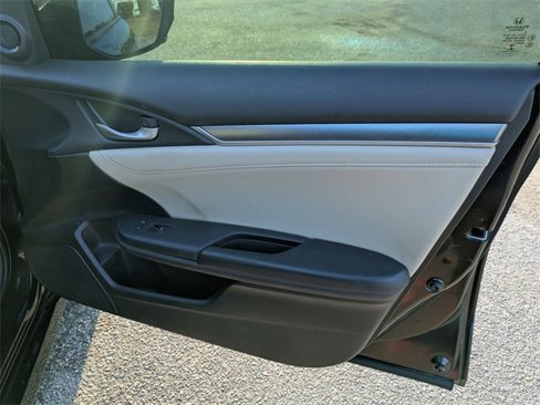 Used 2016 Honda Civic EX-L image 31