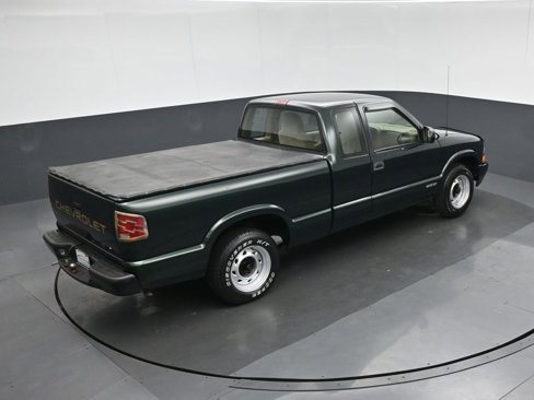 Used 2001 Chevrolet S10 Pickup 2WD Extended Cab w/ Comfort Convenience Pkg image 44