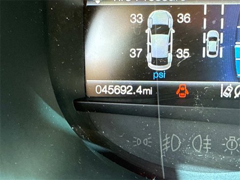 Used 2022 Ford Edge SE w/ Black Appearance Package image 29