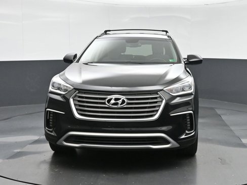 Used 2019 Hyundai Santa Fe XL SE image 2