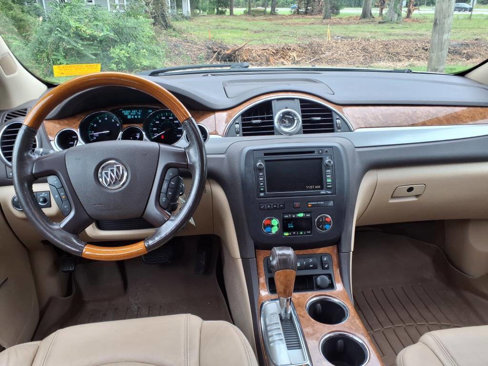 Used 2012 Buick Enclave Leather image 11