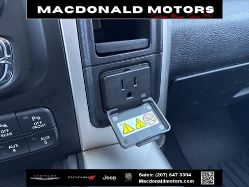 Used 2018 RAM 2500 Big Horn image 28