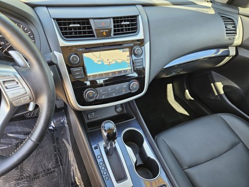 Used 2018 Nissan Altima 2.5 SR w/ SR Midnight Edition image 22