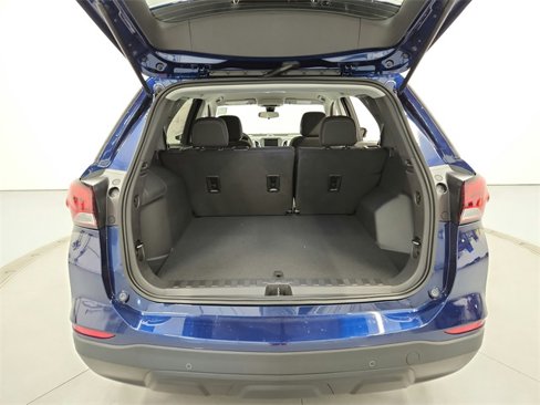Used 2023 Chevrolet Equinox LS w/ LS Convenience Package image 36