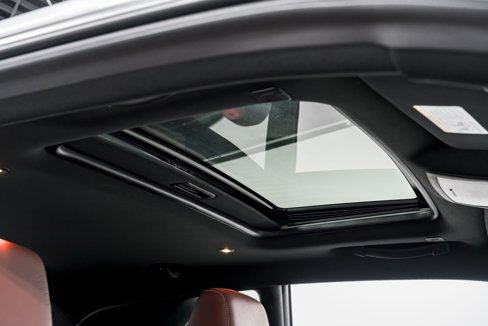 Used 2019 Dodge Challenger SRT Hellcat Redeye image 32