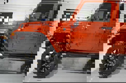 Used 2014 Jeep Wrangler Unlimited Rubicon w/ Connectivity Group image 6