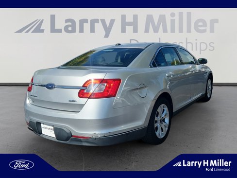 Used 2010 Ford Taurus SEL image 5