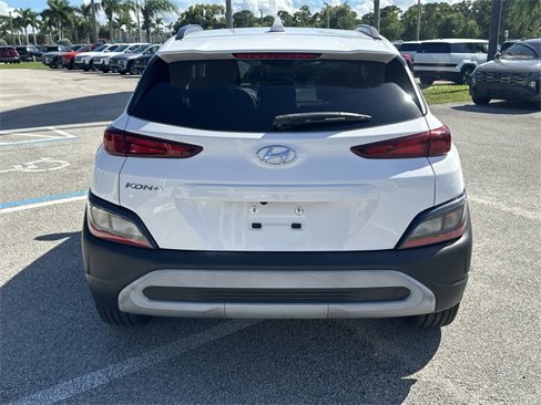 Certified 2022 Hyundai Kona SEL image 7
