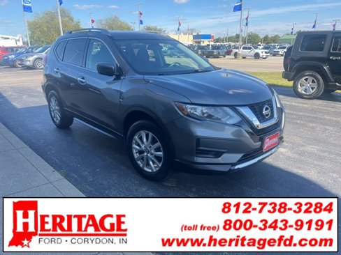Used 2017 Nissan Rogue SV image 1