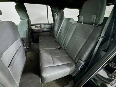 Used 2017 Ford Expedition XLT image 27