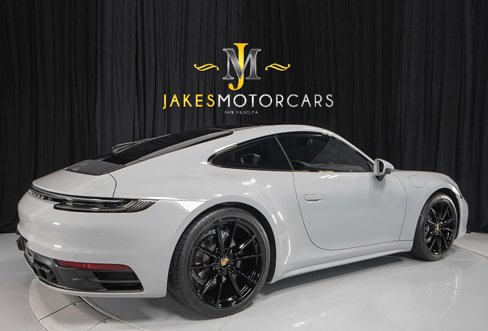 Used 2022 Porsche 911 Carrera image 10