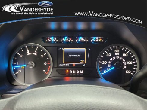 Used 2017 Ford F150 XLT w/ Equipment Group 302A Luxury image 26