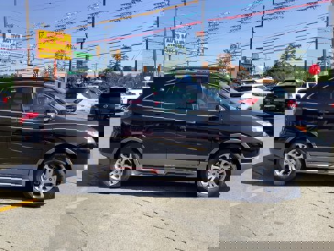 Used 2010 Hyundai Veracruz GLS image 8