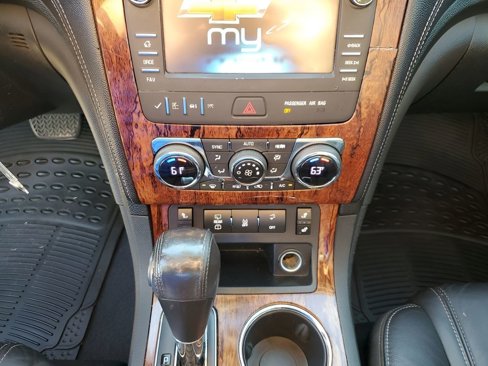 Used 2013 Chevrolet Traverse LT image 36