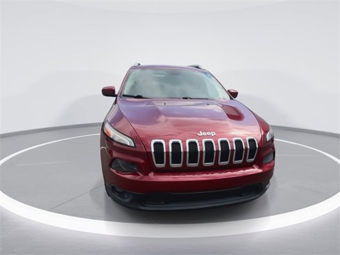Used 2015 Jeep Cherokee Latitude image 3