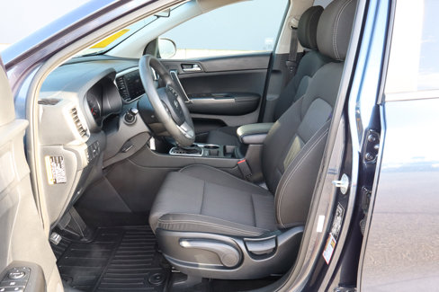 Used 2022 Kia Sportage LX image 7