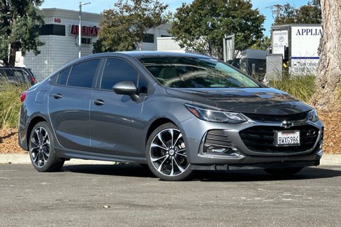 Used 2019 Chevrolet Cruze Premier w/ Sun And Sound Package image 2