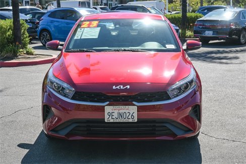 Used 2023 Kia Forte LXS w/ LXS Technology Package image 2
