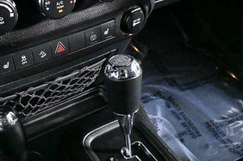 Used 2017 Jeep Wrangler Unlimited Sahara w/ Dual Top Group image 17