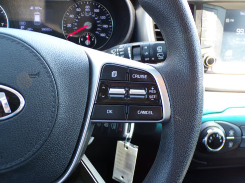 Used 2020 Kia Sorento LX image 15