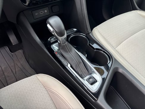 Used 2020 Buick Encore GX Select image 37