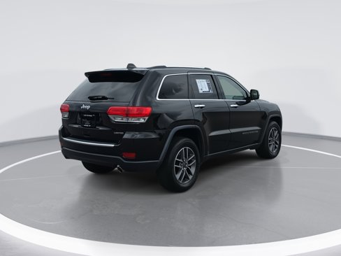 Used 2019 Jeep Grand Cherokee Limited w/ Luxury Group II image 3