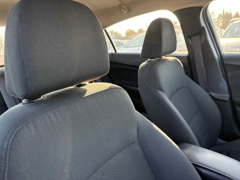 Used 2017 Chevrolet Cruze LT image 14