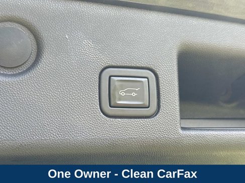 Used 2023 Chevrolet Equinox LT image 11