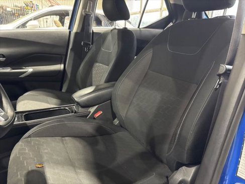 Used 2024 Nissan Kicks SV image 14