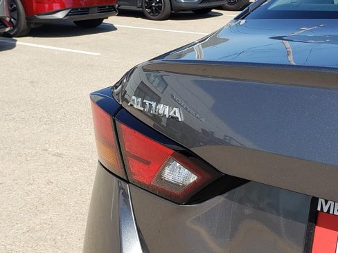 Certified 2022 Nissan Altima 2.5 SV image 10