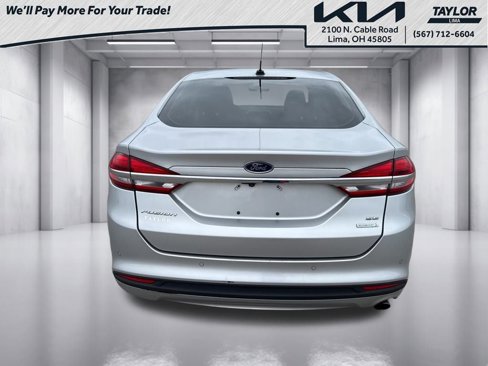 Used 2018 Ford Fusion SE image 6