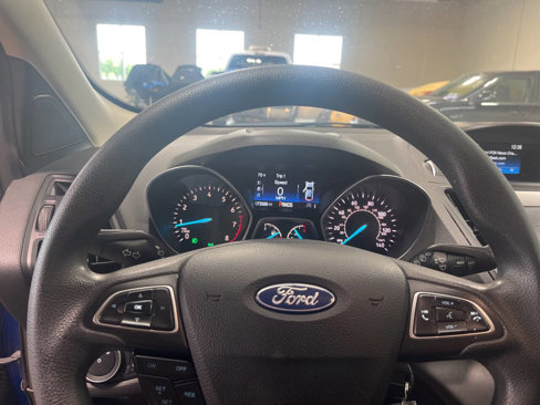 Used 2018 Ford Escape SE image 11